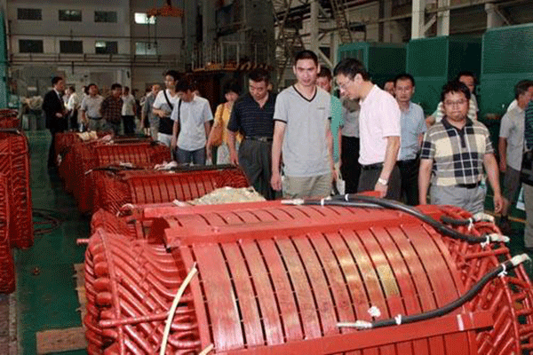 西安泰富西瑪高效節(jié)能電機在石油化工企業(yè)節(jié)能應(yīng)用。