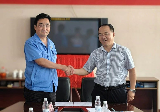 電控學院與西安泰富西瑪電機有限公司舉行產學研簽約暨授牌儀式 電控學院與西安泰富西瑪電機有限公司舉行產學研簽約暨授牌儀式